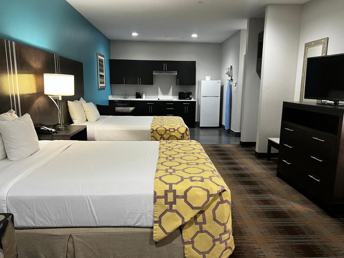 Baymont By Wyndham Bryan College Station Hotel Екстериор снимка